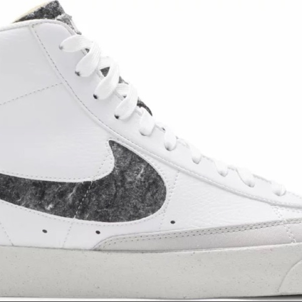 Nike Women's Sneakers White and Gray